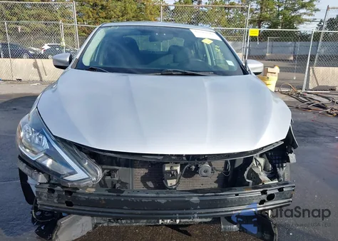 2017 Nissan Sentra S z USA, uszkodzony, nr VIN 3N1AB7AP0HY297259